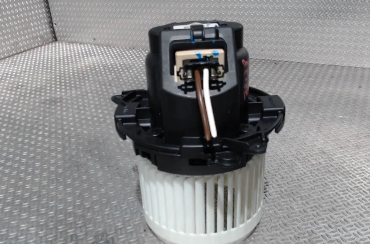 Ventilateur de chauffage Dacia LODGY (JS_) 1.6 sce 100 (2015) occasion