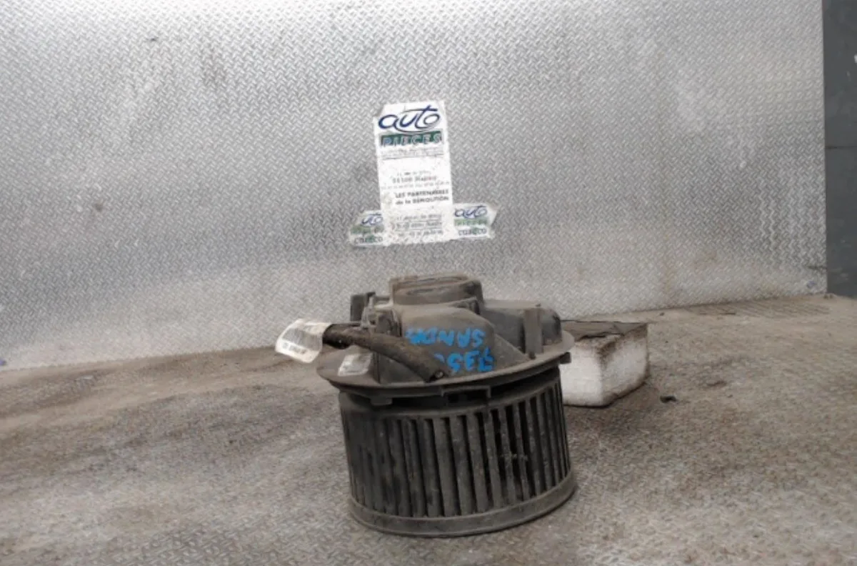 Ventilateur de chauffage Dacia SANDERO 1.4 mpi lpg (2009) occasion