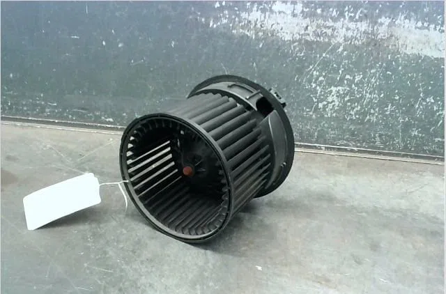 Ventilateur de chauffage Dacia SANDERO II Tce 90 (b8m1, b8ma) (2012) 5 portes occasion