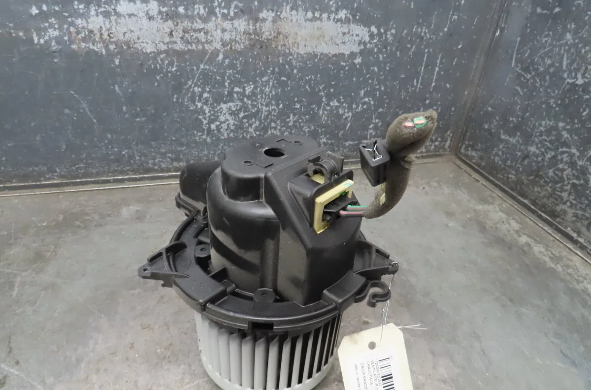 Ventilateur de chauffage Dacia SANDERO II Tce 90 (b8m1, b8ma) (2012) 5 portes occasion