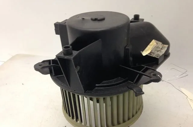 Ventilateur de chauffage FIAT PUNTO II 2001 occasion