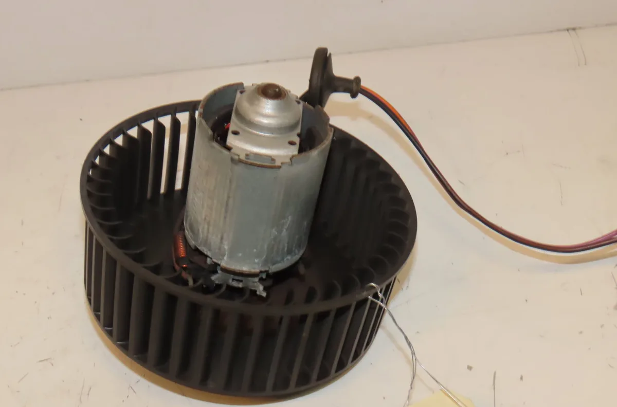 Ventilateur de chauffage FORD FIESTA IV 1998 occasion