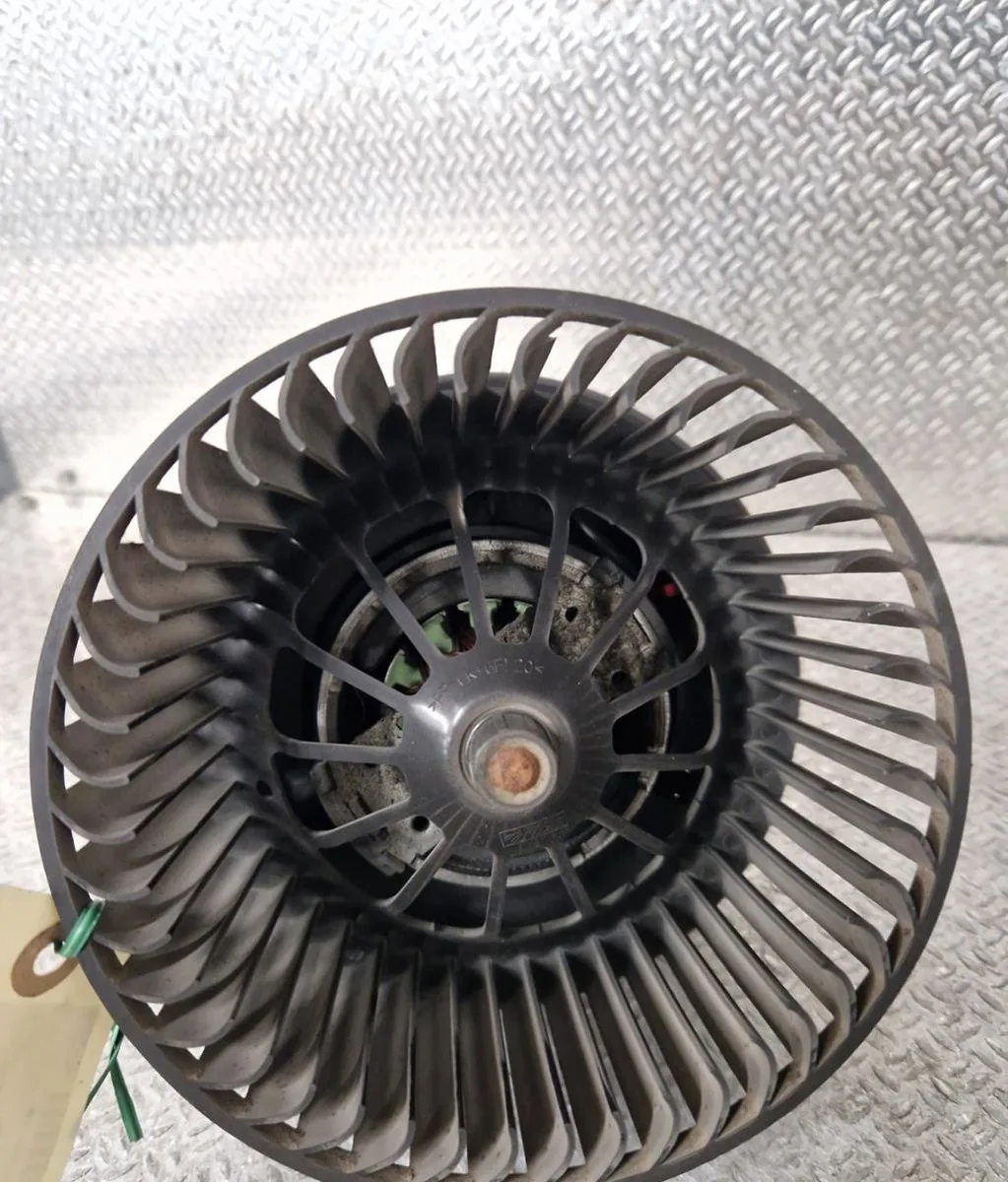 Ventilateur de chauffage FORD FOCUS 2 PHASE 1 CABRIOLET occasion