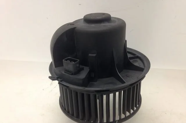 Ventilateur de chauffage Ford MONDEO II Clipper (BNP) 1.8 i (1996-2000) occasion