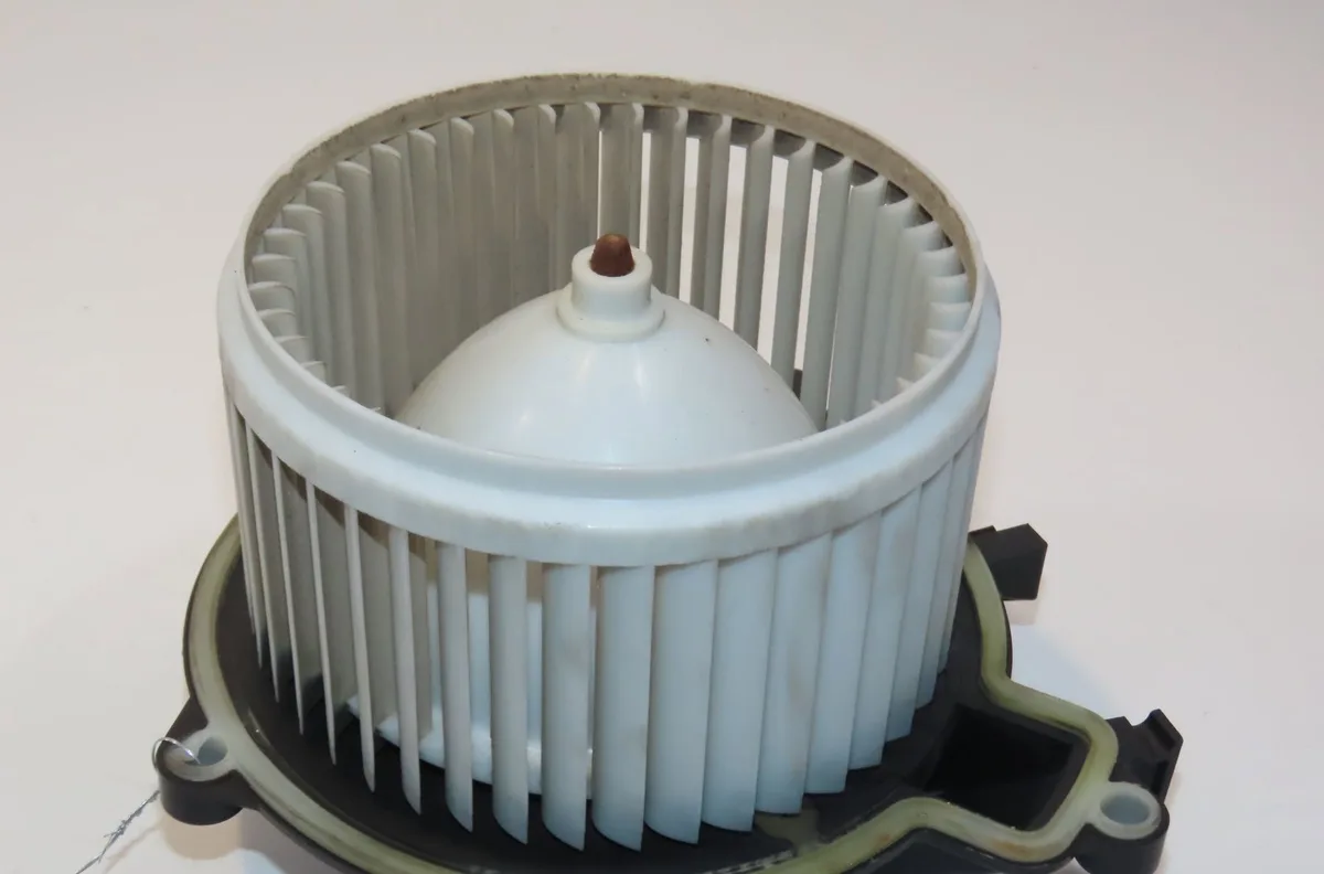 Ventilateur de chauffage Iveco DAILY VI Camion plate-forme-Châssis 35s18, 35c18, 40c18, 50c18, 60c18, 65c18, 70c18 (2016