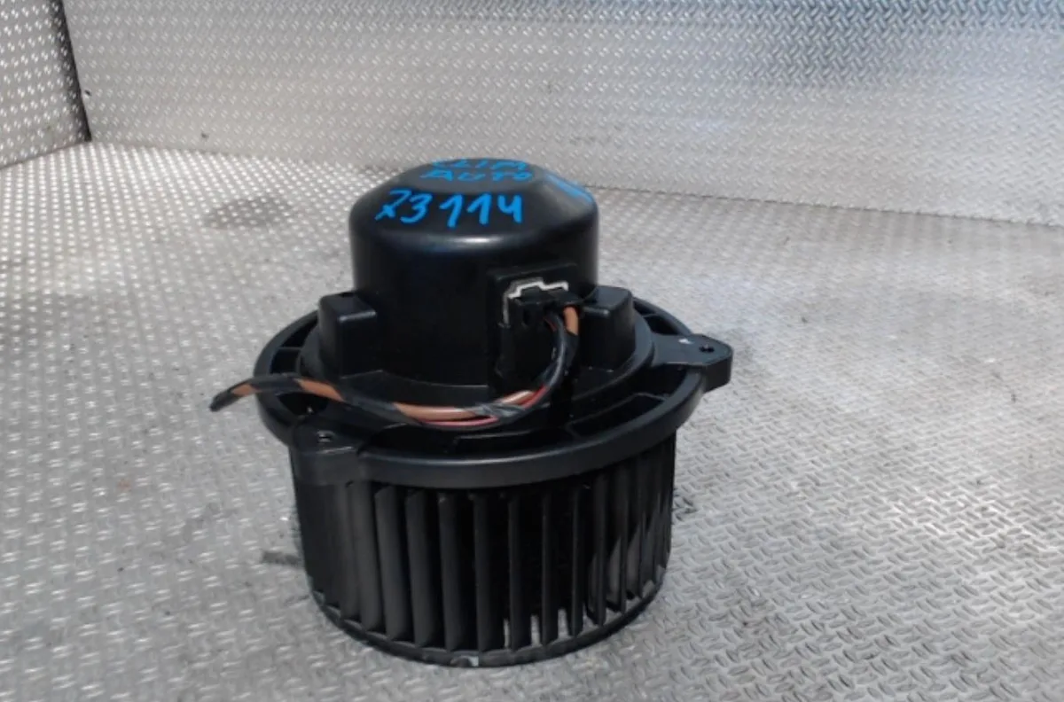 Ventilateur de chauffage Kia CARENS III Monospace (UN) 2.0 crdi 140 (2006) occasion