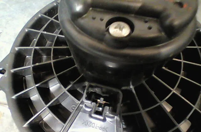 Ventilateur de chauffage Mazda 6 Hatchback (GG) 2.0 di (gg14) (2002-2007) occasion