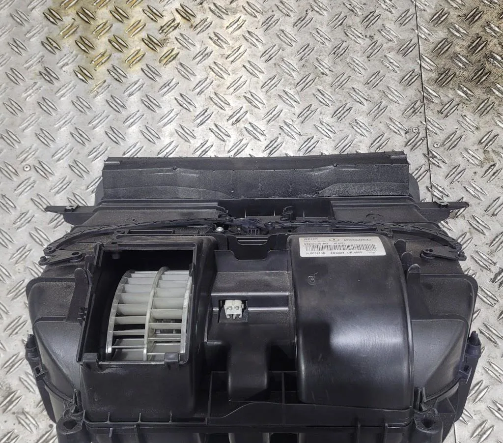 Ventilateur de chauffage Mercedes-benz VITO Autobus-Autocar (W639) 116 cdi (639.701, 639.703, 639.705) (2010) occasion