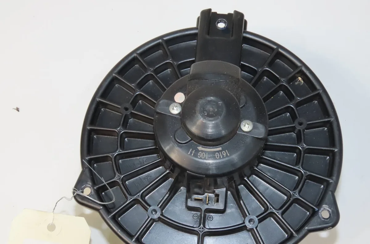 Ventilateur de chauffage Mitsubishi GRANDIS (NA_W) 2.0 di-d (na8w) (2005-2010) occasion