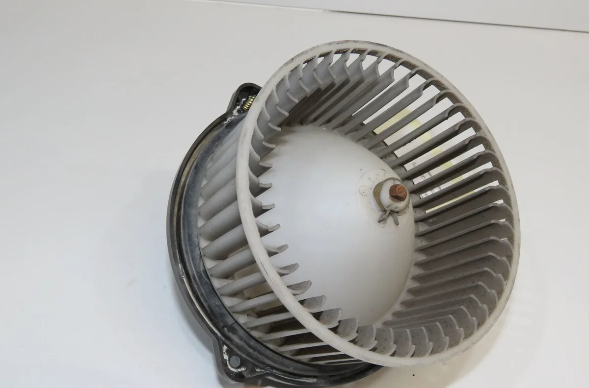 Ventilateur de chauffage MITSUBISHI L200 II 2001 occasion