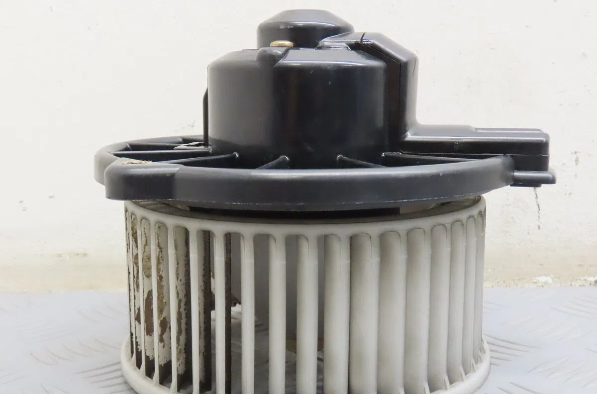 Ventilateur de chauffage Mitsubishi L200 (K7_T, K6_T, K5_T) 2.5 td 4wd (k74t) (1996-2007) occasion
