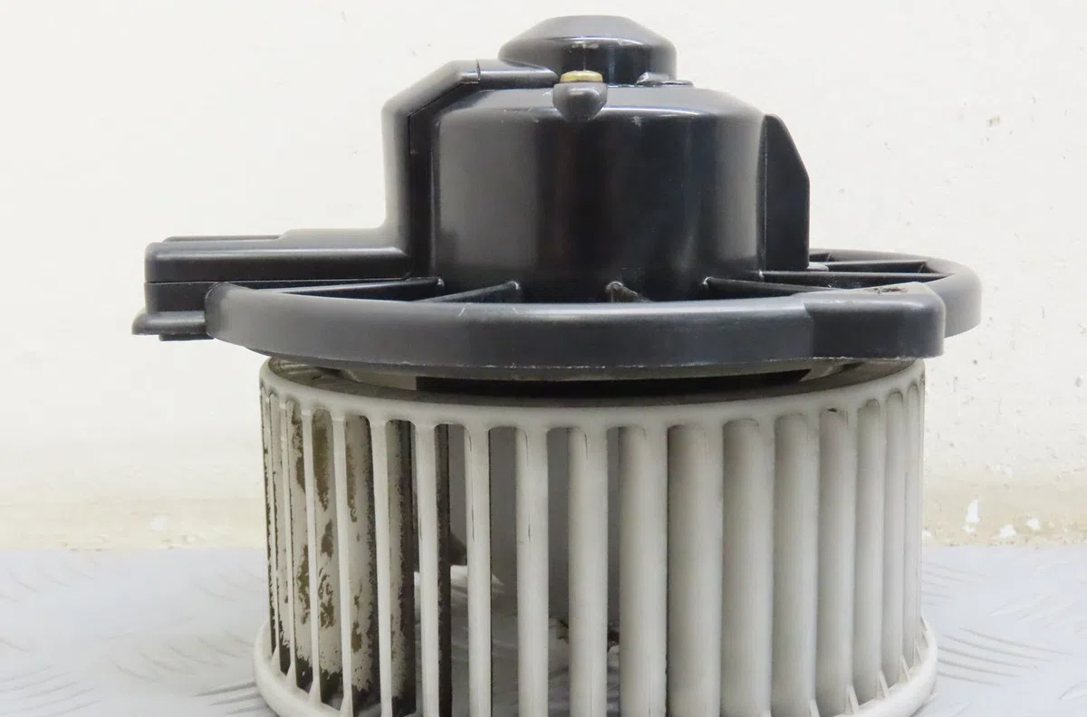 Ventilateur de chauffage Mitsubishi L200 (K7_T, K6_T, K5_T) 2.5 td 4wd (k74t) (1996-2007) occasion
