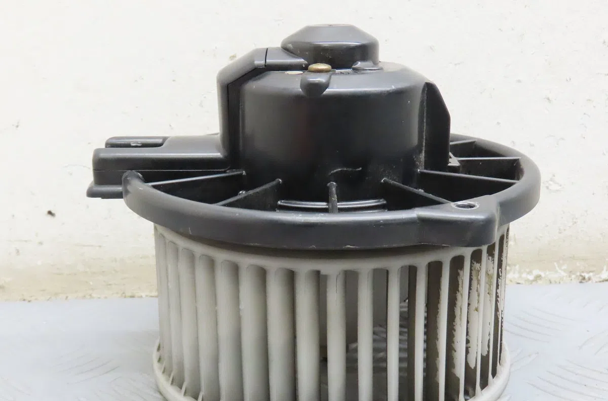 Ventilateur de chauffage Mitsubishi PAJERO III (V7_W, V6_W) 2.5 tdi (v64w, v74w) (2001-2006) occasion