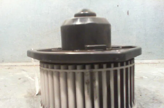 Ventilateur de chauffage NISSAN ALMERA 1995 occasion