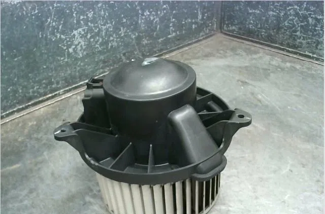 Ventilateur de chauffage Nissan PATHFINDER III (R51) 2.5 dci 4wd (2005) occasion