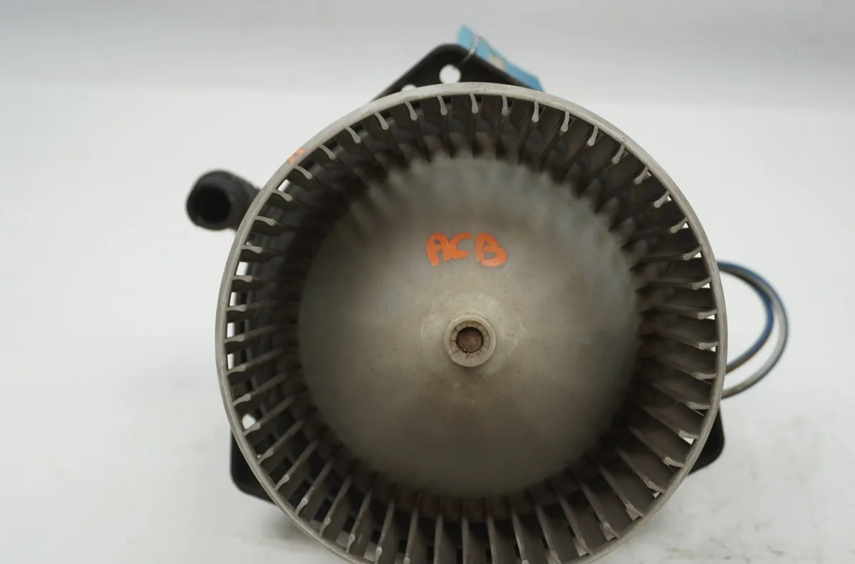 Ventilateur de chauffage Nissan PRIMERA Hatchback (P11) 2.0 td (1996-2002) occasion