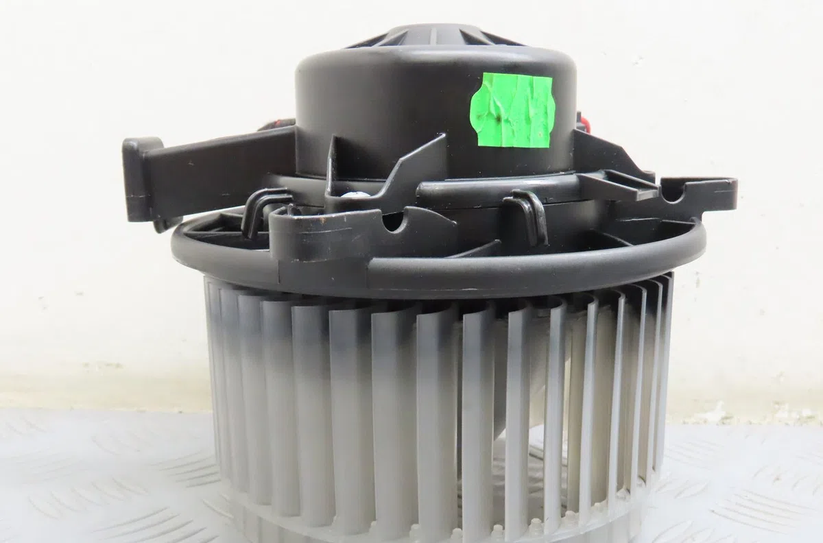 Ventilateur de chauffage Opel INSIGNIA A A trois volumes (G09) 1.8 (69) (2008-2017) occasion