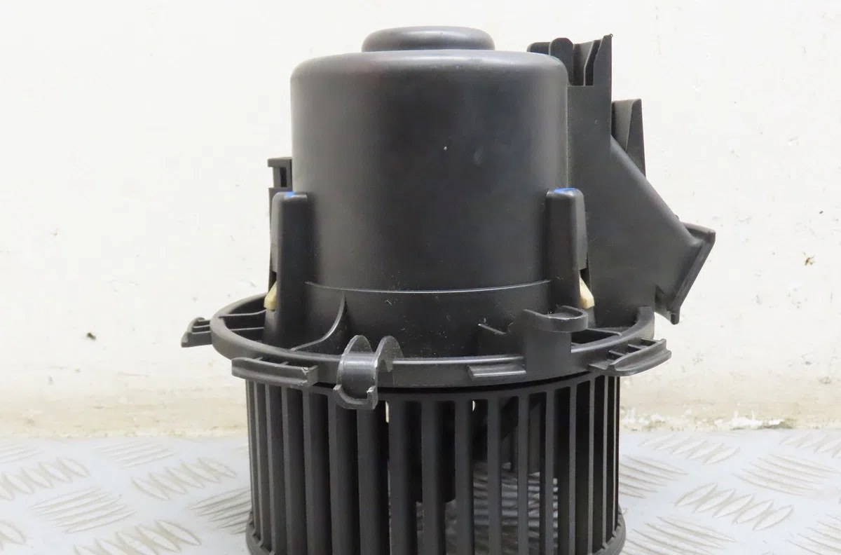 Ventilateur de chauffage Opel MOVANO A Fourgon (X70) 2.5 dti (fd) (2001) occasion