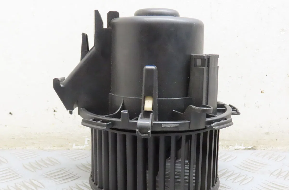 Ventilateur de chauffage Opel MOVANO A Fourgon (X70) 2.5 dti (fd) (2001) occasion