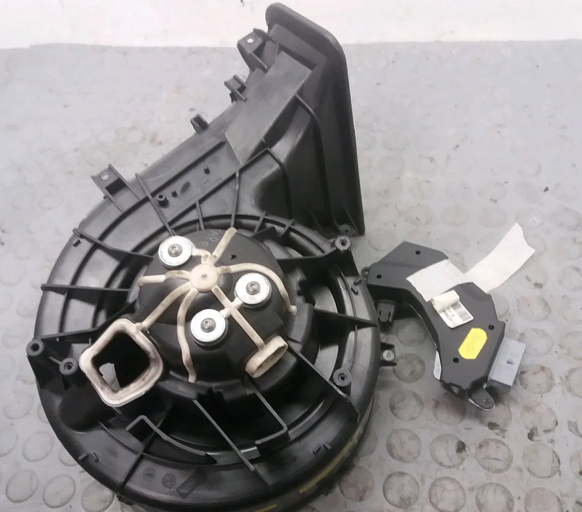 Ventilateur de chauffage Opel VECTRA C Break (Z02) 1.9 cdti (f35) (2004-2009) occasion