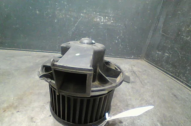 Ventilateur de chauffage Peugeot 206 3-5 portes (2A-C) 1.1 i (1998-2007) occasion
