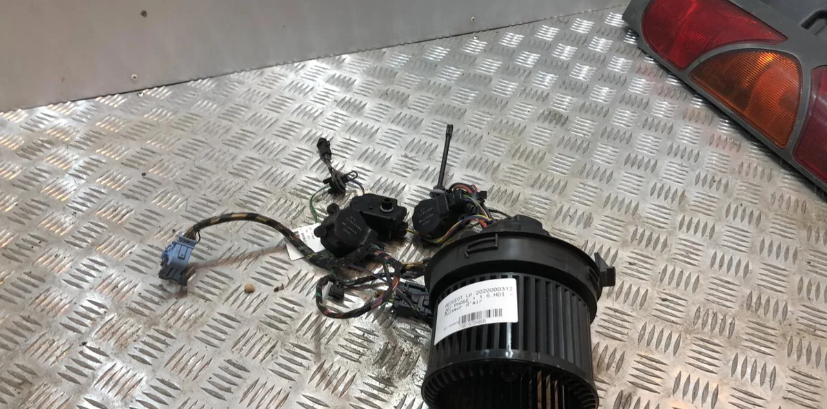 Ventilateur de chauffage PEUGEOT 207 PHASE 1 occasion