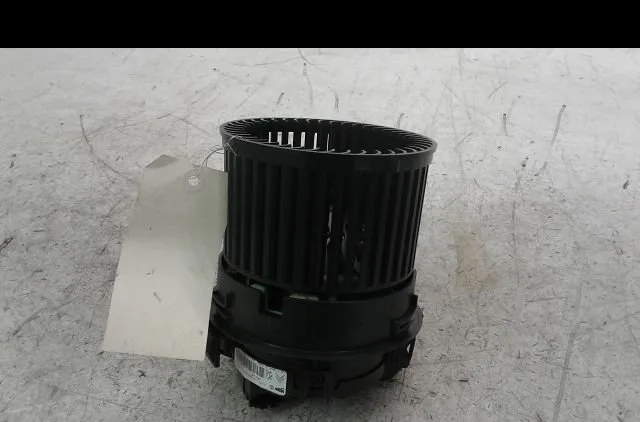Ventilateur de chauffage Peugeot 208 I (CA_, CC_) 1.0 (2012) occasion