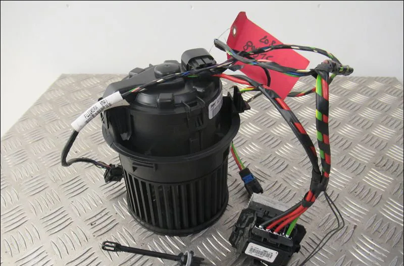 Ventilateur de chauffage Peugeot 208 I (CA_, CC_) 1.0 (2012) occasion