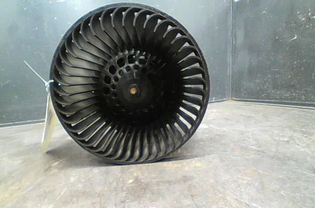 Ventilateur de chauffage Peugeot 208 I (CA_, CC_) 1.2 vti 82 (2012) occasion