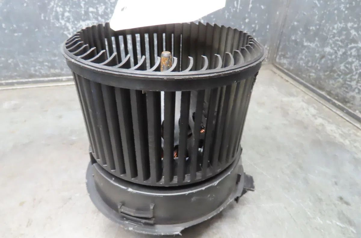 Ventilateur de chauffage Peugeot 208 I (CA_, CC_) 1.6 (2012) occasion