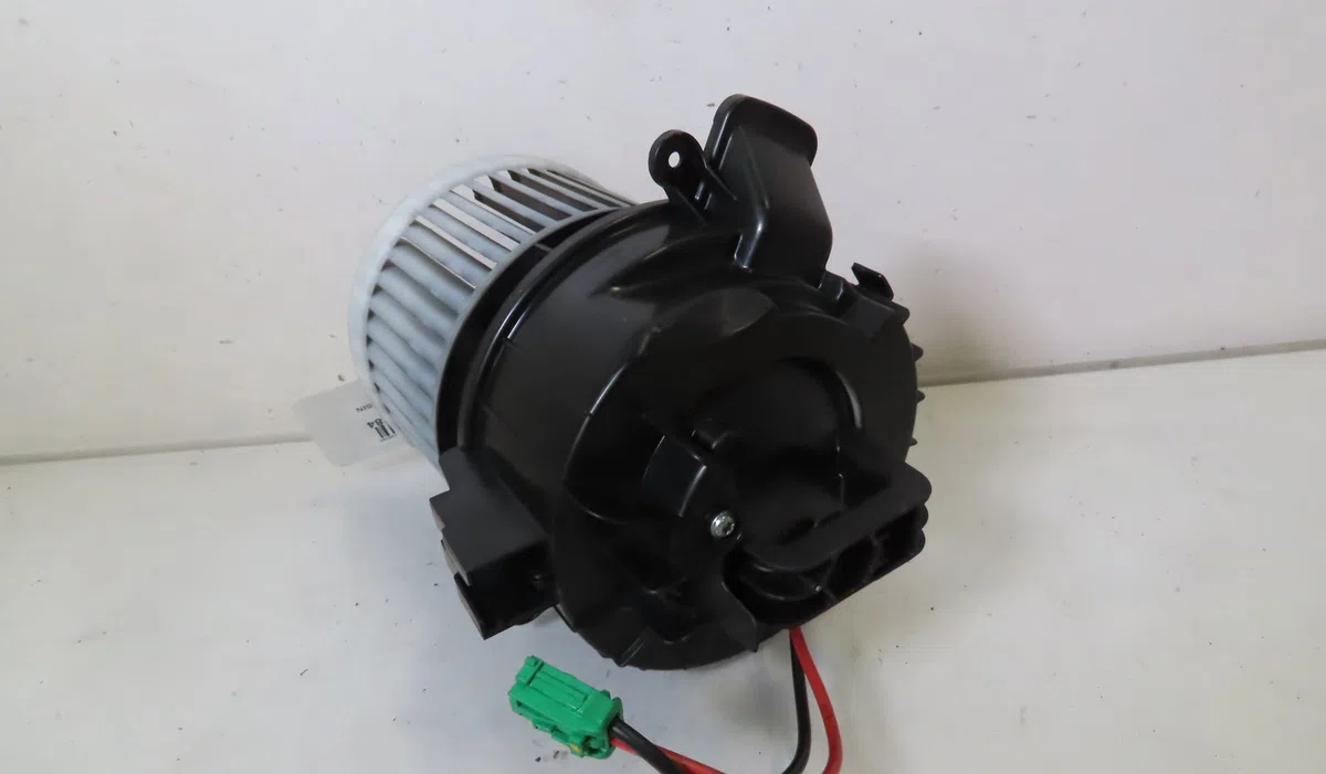 Ventilateur de chauffage PEUGEOT 308 2014 occasion