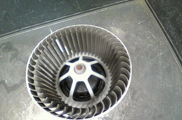 Ventilateur de chauffage Peugeot 407 SW (6E_) 1.6 hdi 110 (2004-2010) 5 portes occasion