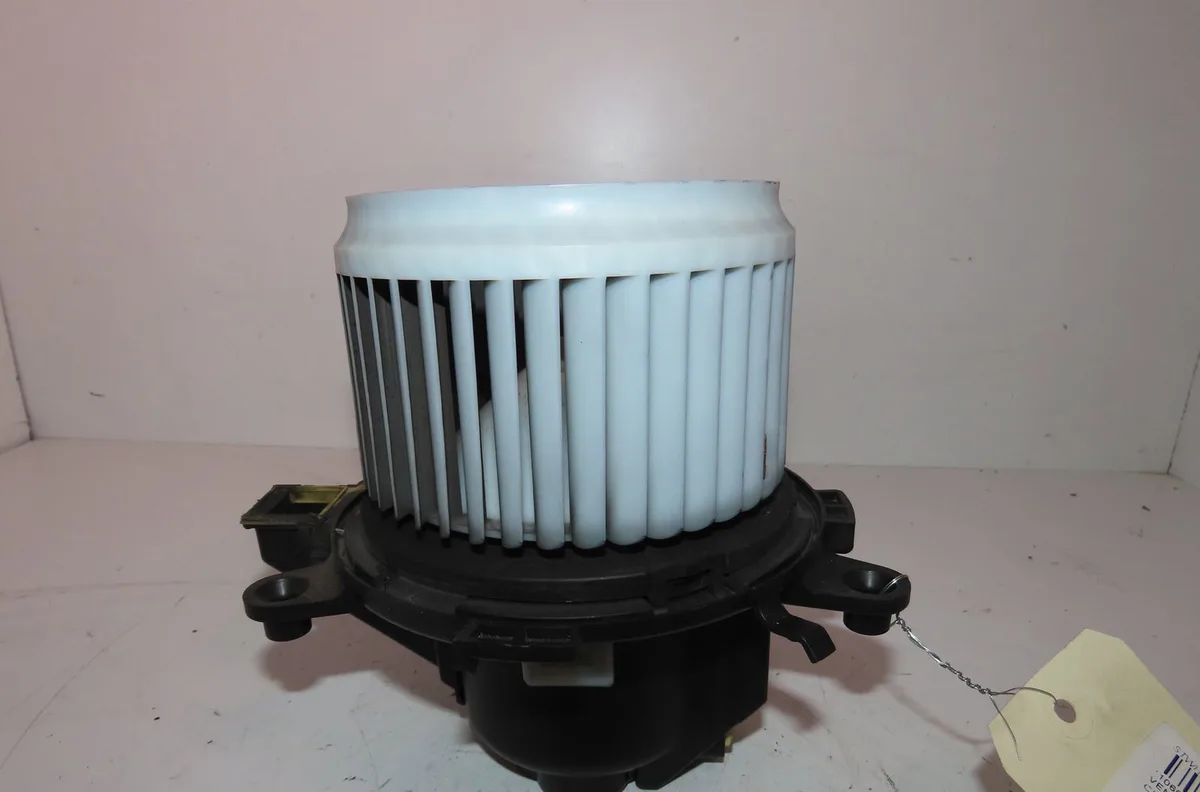 Ventilateur de chauffage Peugeot 5008 II (MC_, MJ_, MR_, M4_) 1.5 bluehdi 130 (mcyhzj, mcyhzr, mcyhzx) (2018) occasion