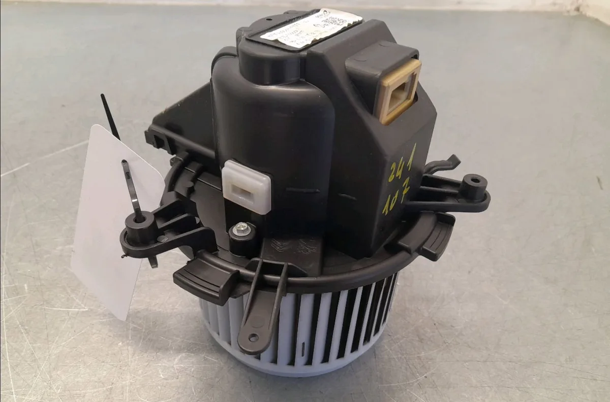 Ventilateur de chauffage Peugeot EXPERT Autobus-Autocar (V_) 2.0 bluehdi 150 (2016) occasion