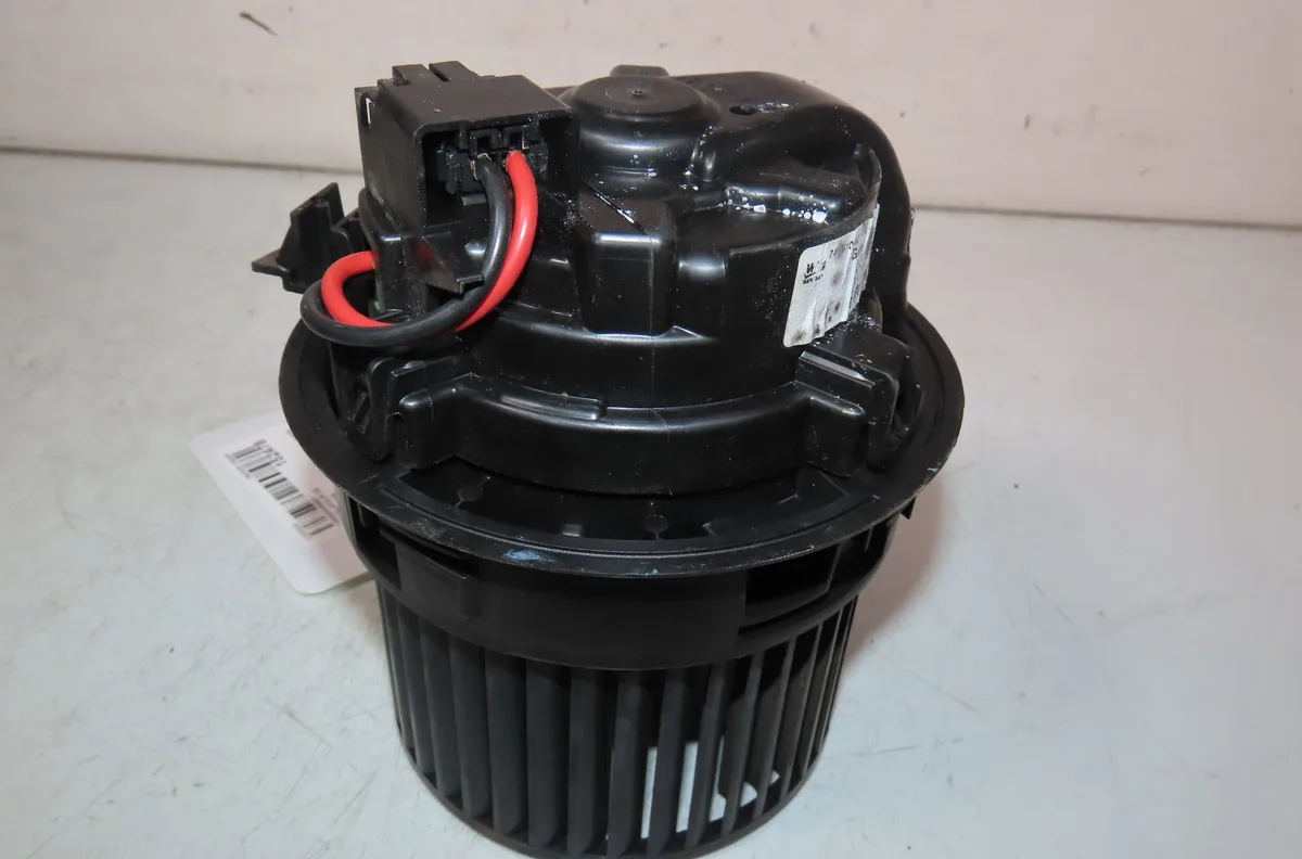 Ventilateur de chauffage Renault ARKANA I (LCM_, LDN_) 1.6 e-tech 145 (ldmu) (2020) 5 portes occasion