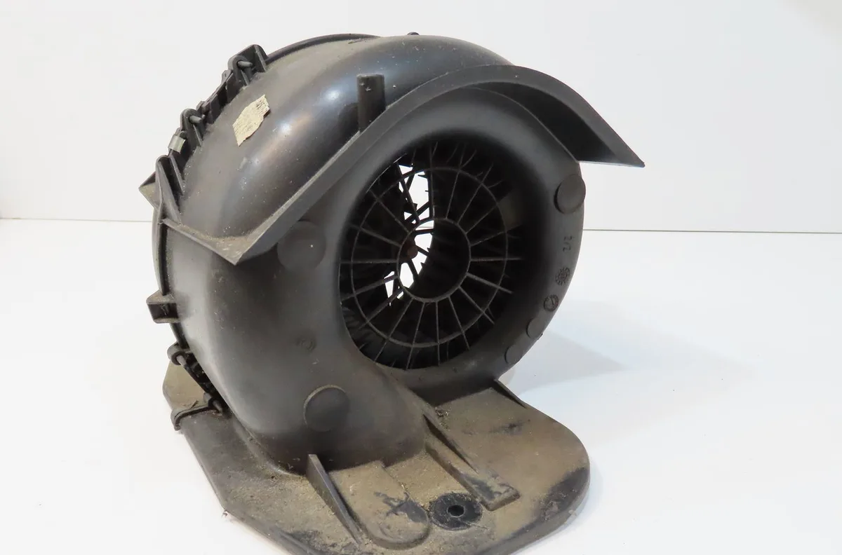 Ventilateur de chauffage Renault CLIO I (B-C57_, 5-357_) 1.2 (b-c-s57a, b-c57s, 5-357f, 5-357j, 5-357l, 5-357r) (1990-19
