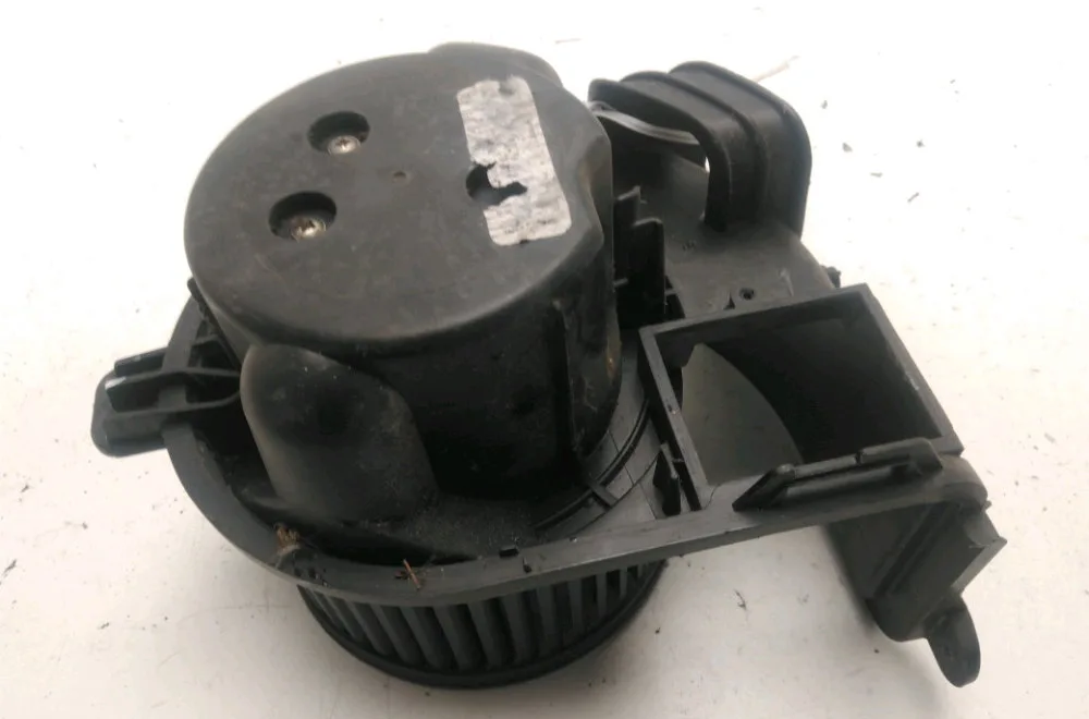 Ventilateur de chauffage Renault CLIO II (BB_, CB_) 1.4 16v (b-cb0p, bb13) (2000-2008) 5 portes occasion