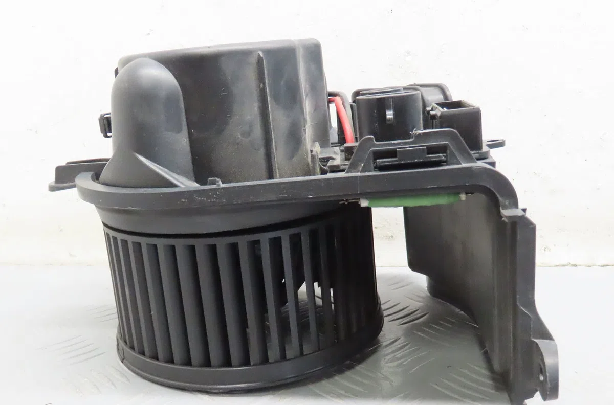 Ventilateur de chauffage Renault CLIO II (BB_, CB_) 1.5 dci (b-cb07) (2001-2009) 3 portes occasion