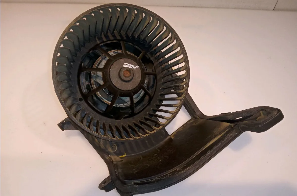 Ventilateur de chauffage Renault CLIO II (BB_, CB_) 1.9 d (b-cb0j) (2000-2001) 5 portes occasion