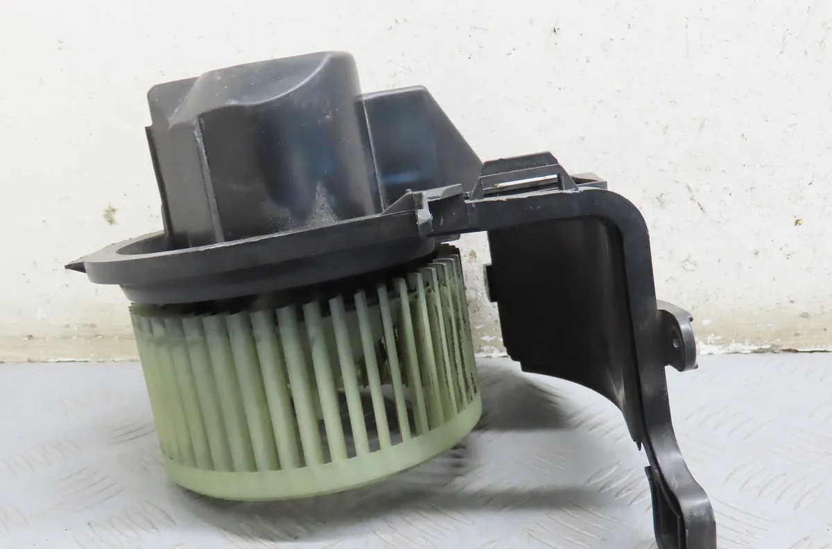 Ventilateur de chauffage Renault CLIO II (BB_, CB_) 1.9 dti (b-cb0u) (1999-2005) occasion