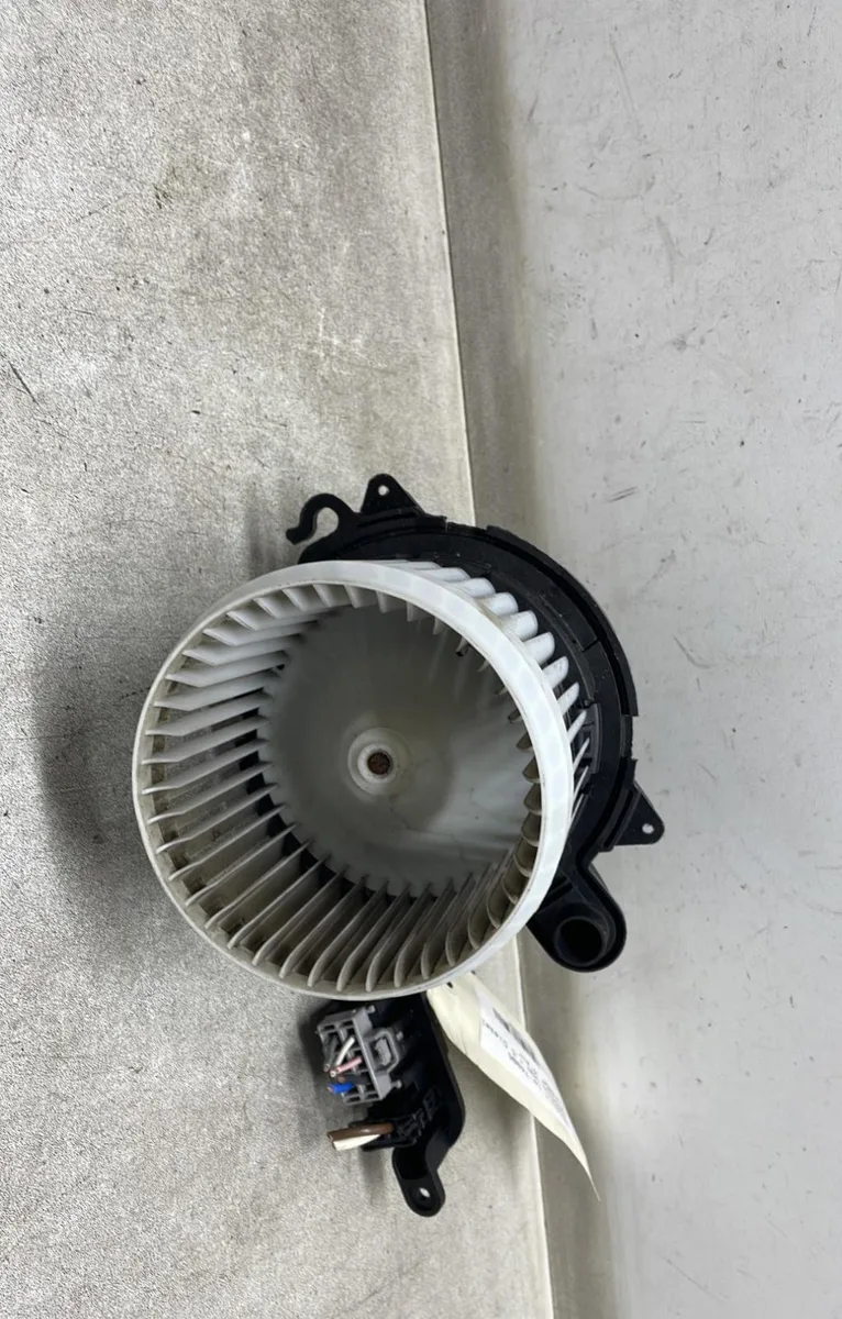 Ventilateur de chauffage Renault EXPRESS Camionnette-Monospace 1.5 blue dci 95 (f6ab) (2021) occasion