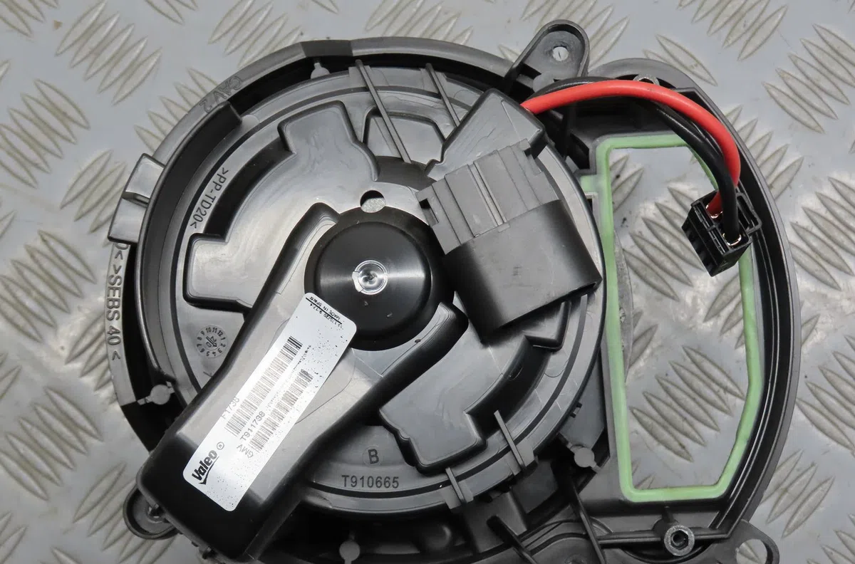 Ventilateur de chauffage Renault KADJAR (HA_, HL_) 1.5 blue dci 115 (2018) occasion