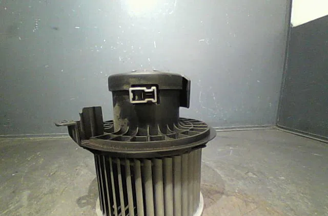 Ventilateur de chauffage Renault KOLEOS I (HY_) 2.0 dci 4x4 (hy0k) (2008) occasion