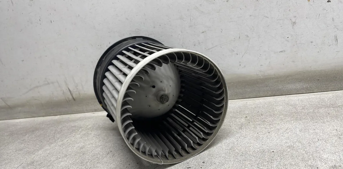 Ventilateur de chauffage Renault KOLEOS II (HC_) 2.0 dci 175 (hcak) (2016) occasion