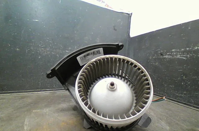 Ventilateur de chauffage Renault MASTER III Camionnette (FV) 2.3 dci 100 fwd (fv0a, fv0b, fv0g, fv0k, fv0h) (2010) occas