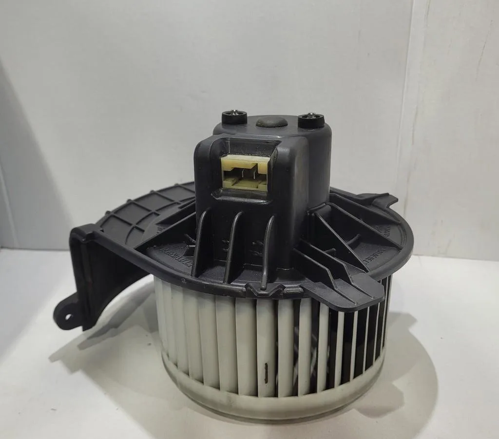 Ventilateur de chauffage Renault MASTER III Camionnette (FV) 2.3 dci 135 fwd (fv0n, fv08) (2014) occasion