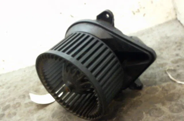 Ventilateur de chauffage Renault MEGANE I Classic (LA0-1_) 1.6 16v (la00, la04, la0b, la11, la16, la19, la1j, la1k,... (
