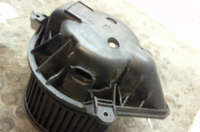 Ventilateur de chauffage Renault MEGANE I Classic (LA0-1_) 1.6 16v (la00, la04, la0b, la11, la16, la19, la1j, la1k,... (