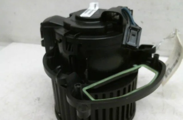 Ventilateur de chauffage Renault MEGANE IV 3-5 portes (B9A-M-N_) 1.2 tce 130 (b9mr) (2015) 5 portes occasion