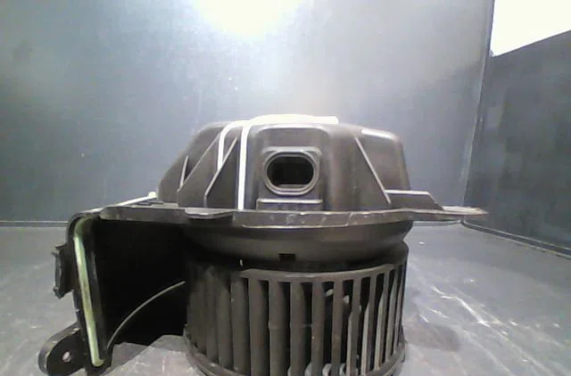 Ventilateur de chauffage Renault SCÉNIC II (JM0-1_) 1.5 dci (jm0f) (2003-2006) 5 portes occasion